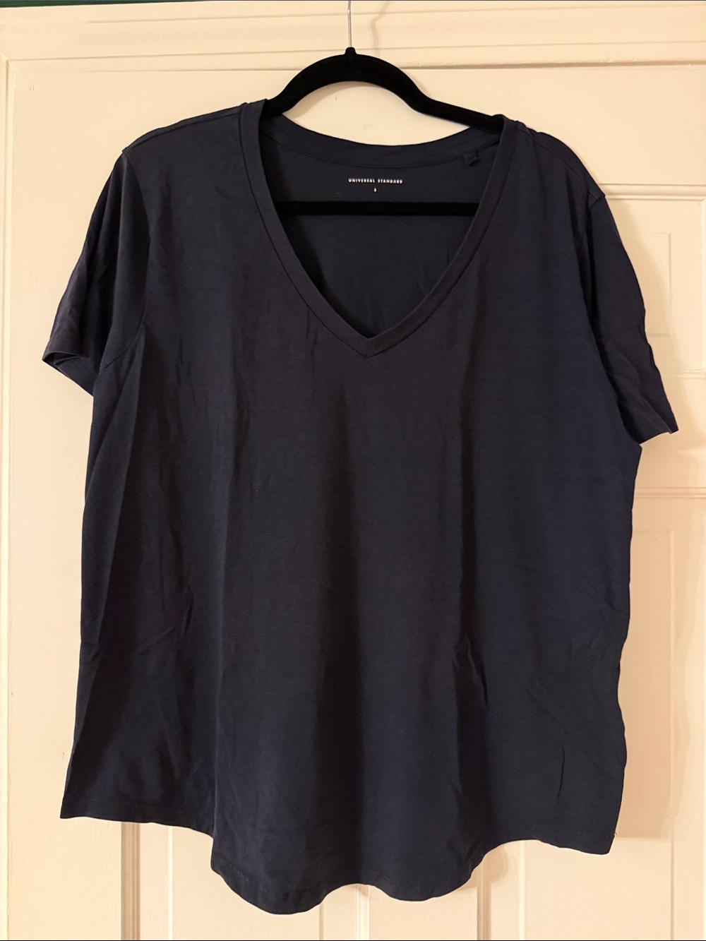 Universal Standard Navy V-Neck Short Sleeve Tee